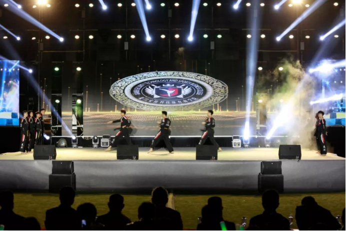 新店镇交通安全 交通安全进校园主题元旦迎新晚会(1)1356.png