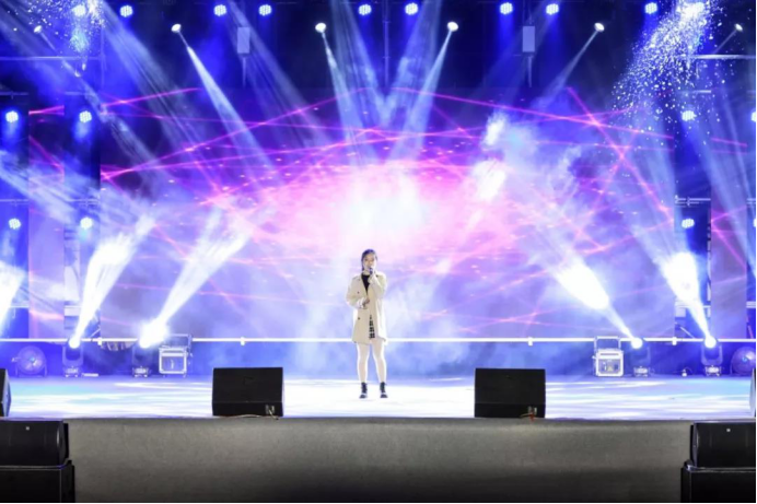 新店镇交通安全 交通安全进校园主题元旦迎新晚会(1)1530.png