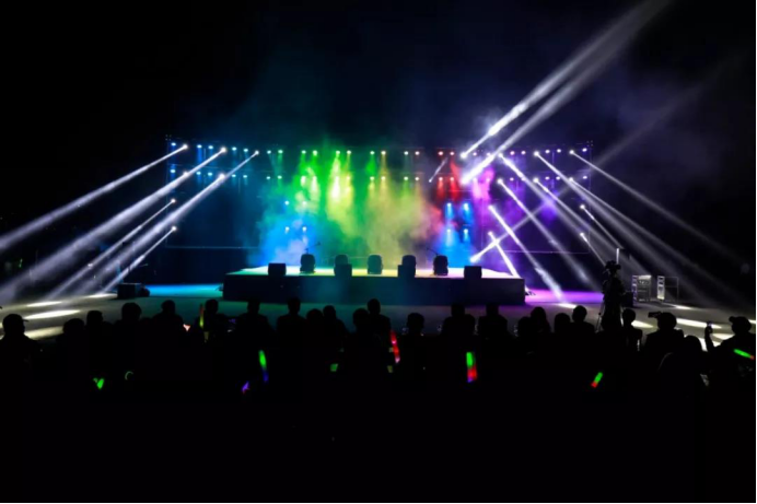 新店镇交通安全 交通安全进校园主题元旦迎新晚会(1)519.png