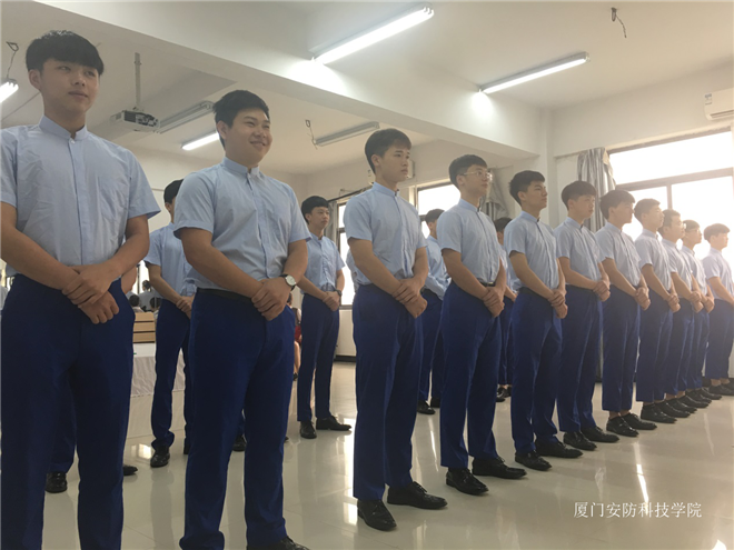 航空礼仪实训 1.png