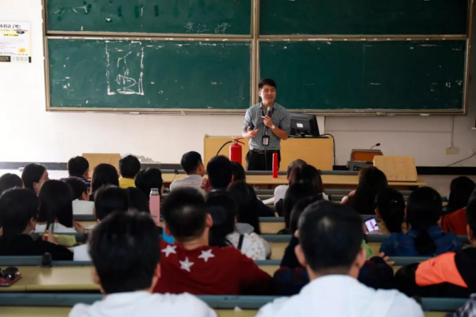 防风险,除隐患,遏事故——厦门安防科技学院消防讲座363.png